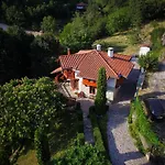 Holiday home Zhivka House Glavatartsi