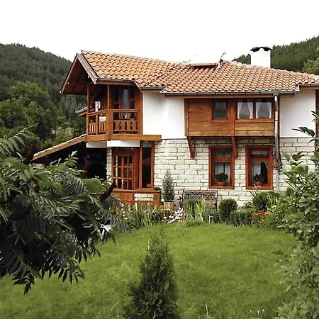 Holiday home Zhivka House *