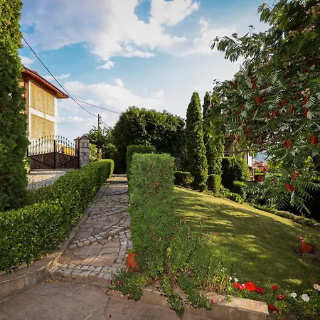 Zhivka House Holiday home Glavatartsi