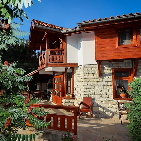 Holiday home Zhivka House