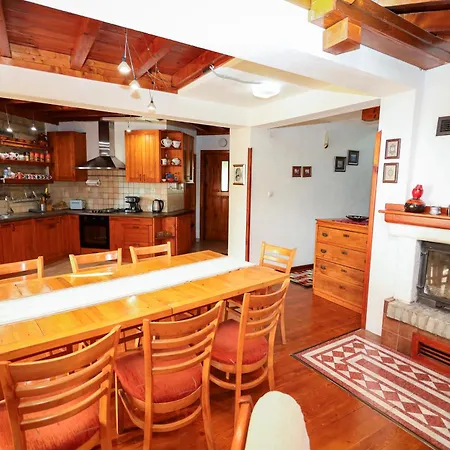 Zhivka House Holiday home Glavatartsi