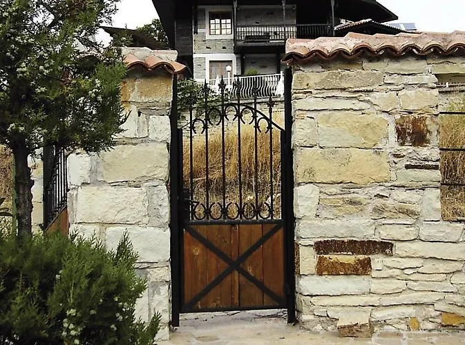 Holiday home Zhivka House *