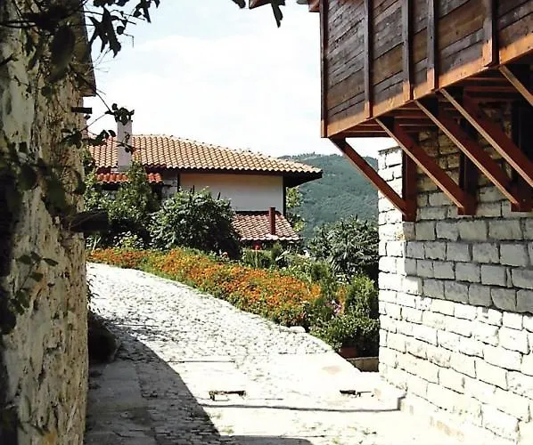 Holiday home Zhivka House